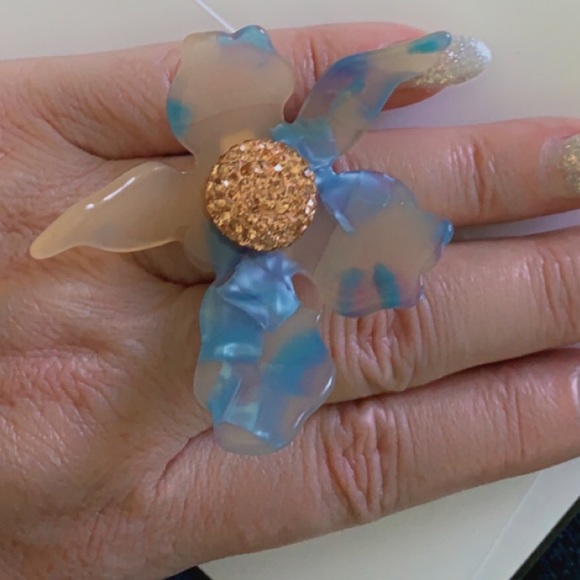 LELE Sadoughi colorful crystal flower Ring size 7 - Picture 2 of 7